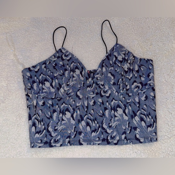 Top - Picture 3 of 4